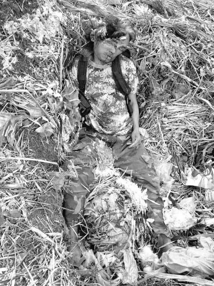 alin_phyu's tweet photo. tw // death A mentally ill 40 yr old, Haran Lian Som, from PaMonChaung village in Falam Tsp was killed &amp; forced wearing a PDF uniform by SAC.His body was disfigured with right head &amp; dumped in a garbage dump on Jan 3. #2022Jan6Coup #WhatsHappeningInMyanmar https://t.co/sxRWniOYaG