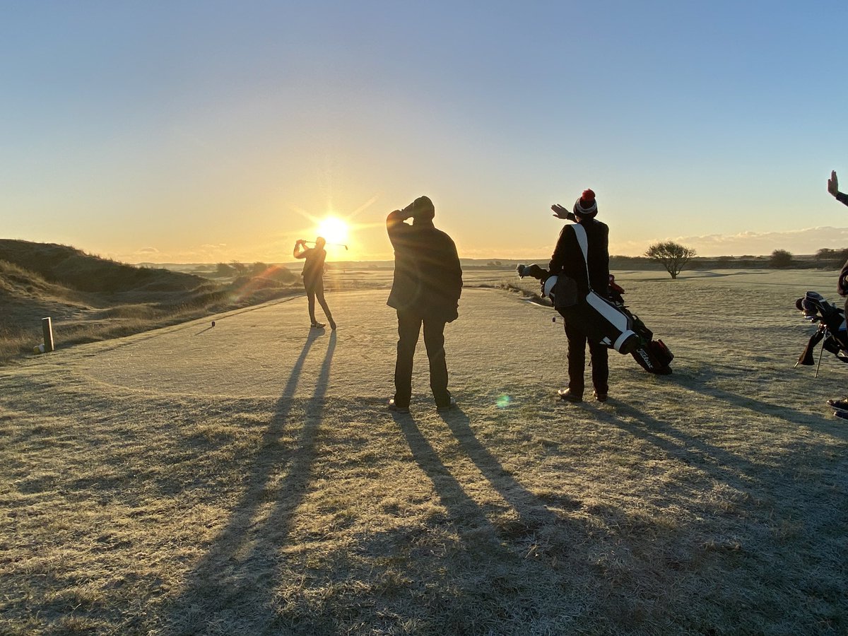 And so, after a 30 minute delay the 2022 President’s Putter is underway at Rye. Winter golf at its finest.