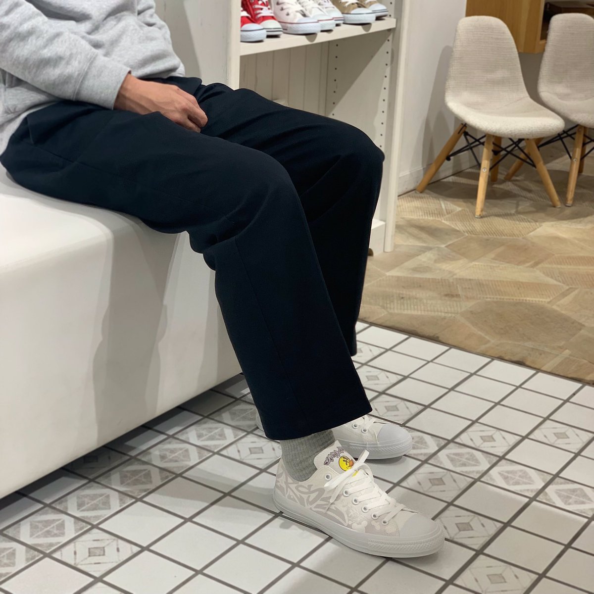 wa_by_converse's tweet image. 《ARTIST PRINT》

プリントカスタマイズサービスではアーティストさんのデザインを期間限定で作ることができます。

個性豊かなデザインが揃っております。
店頭・オンライン・HPでご覧いただけます！

#whiteatelierbyconverse #converse  #custmize  #ホワイトアトリエバイコンバース #コンバース