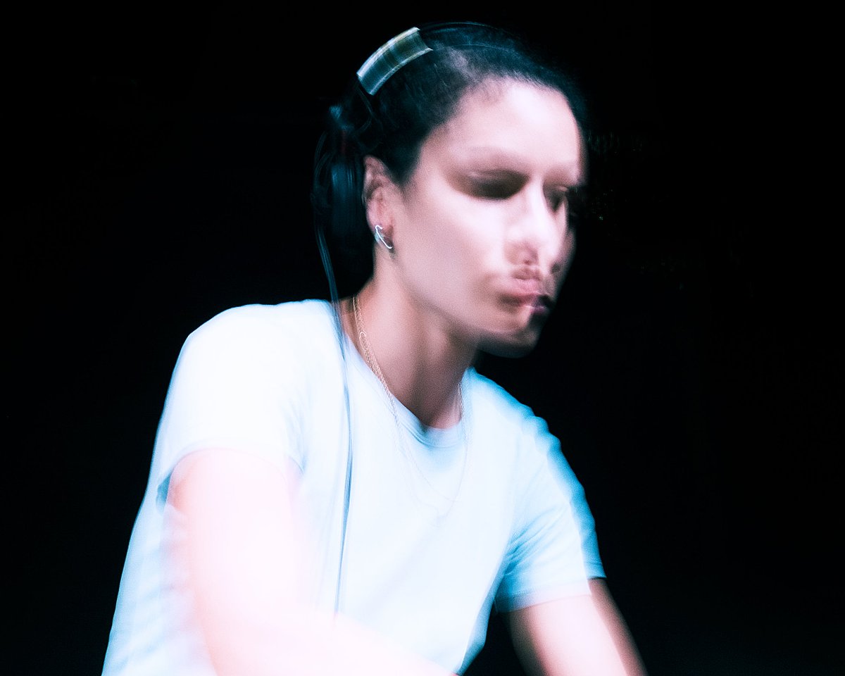 ❤️🔥 Poétique de la transe

Découvrez notre article pour EXHIBITION Magazine : une plongée passionnante dans la transe et les états modifiés de conscience avec l'écrivaine <a href="/corinesombrun/">corine sombrun</a> et Deena Abdelwahed, DJ et productrice chez <a href="/Infinemusic/">InFiné Music</a>.

▶︎ exhibition-magazine.com/articles/poeti…