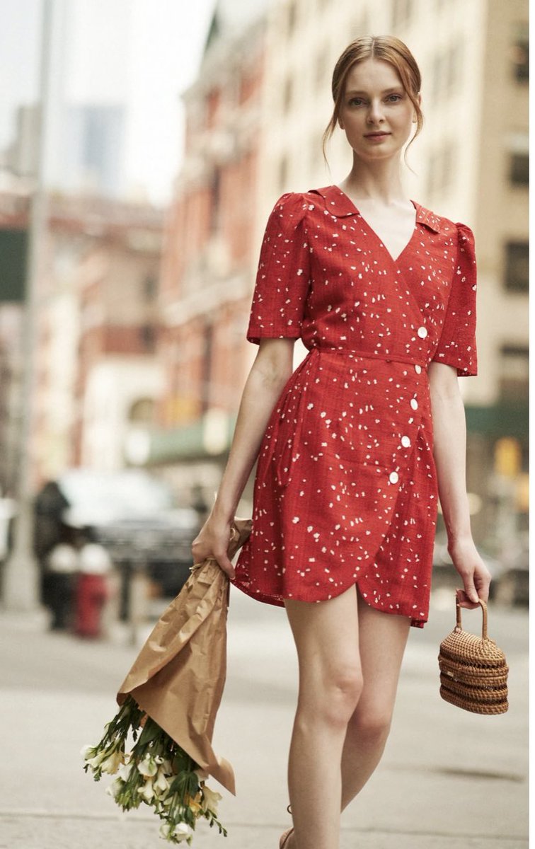 รอชม content สาวชุดแดงเลยค่ะ 😊 #CherprangBNK48