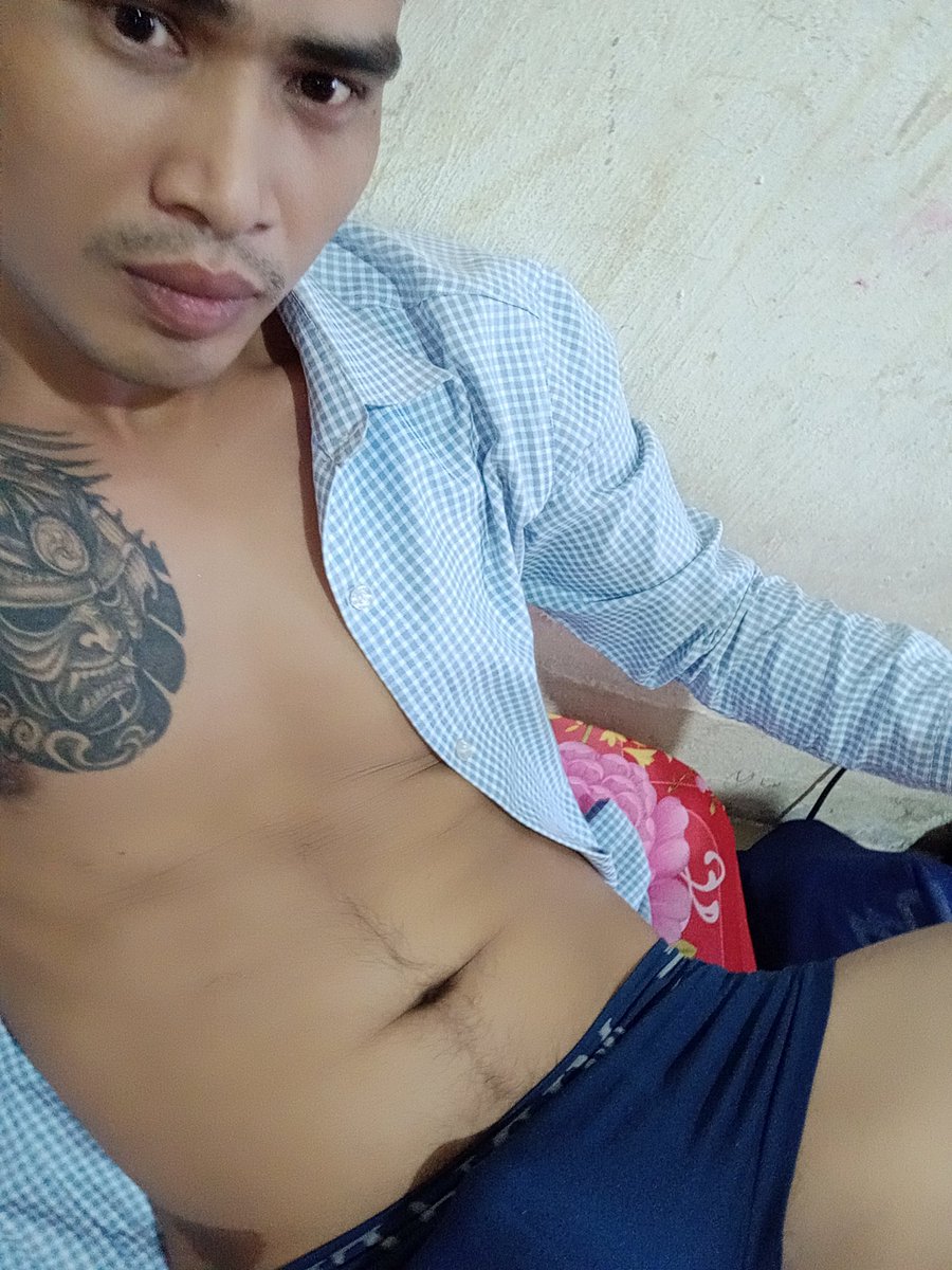 FaFa19870576's tweet photo. តោះធំវែង https://t.co/vjnpgDgEvT