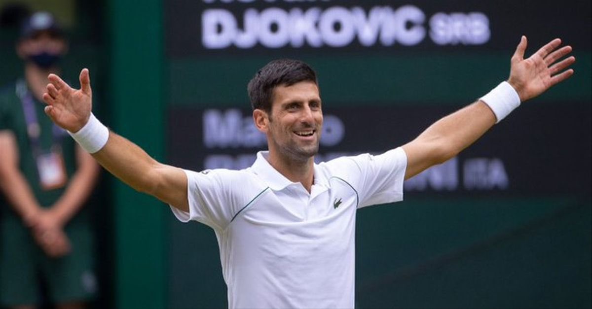 JaumeVivesVives's tweet photo. 🔴 En un mundo tibio y mediocre lleno de cobardes es una alegría que haya gente en primera línea dispuesta a pelear y a morir socialmente por lo que cree. Los malos pagarán por lo que han hecho y Djokovic vivirá eternamente. https://t.co/dXxpngR3hf