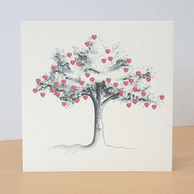 Morning everyone. My Valentine card collection is now in my shop on Folksy. All ecofriendly. Sharing my Heart Tree card; folksy.com/shops/DaisyWin… #cards #ValentinesDay #ValentinesDay #valentines2022 #valentinecards #ecofriendly #handmadeuk #shopindie