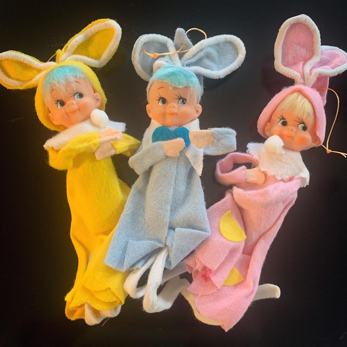 floridashoukai's tweet photo. イースターエルフ🐇🥚
#easterelf
ほっぺ可愛すぎです...🥺
【有明骨董ワールド】
東京ビッグサイト
1/7〜1/9
10:00-17:00
#エルフ #イースター #うさみみ #アンティーク着物 #レトロ雑貨 #和装小物 #古絵葉書
#有明骨董ワールド
#東京ビッグサイト
#骨董市
#フロリダ商会 https://t.co/gj2Oh0AcOZ