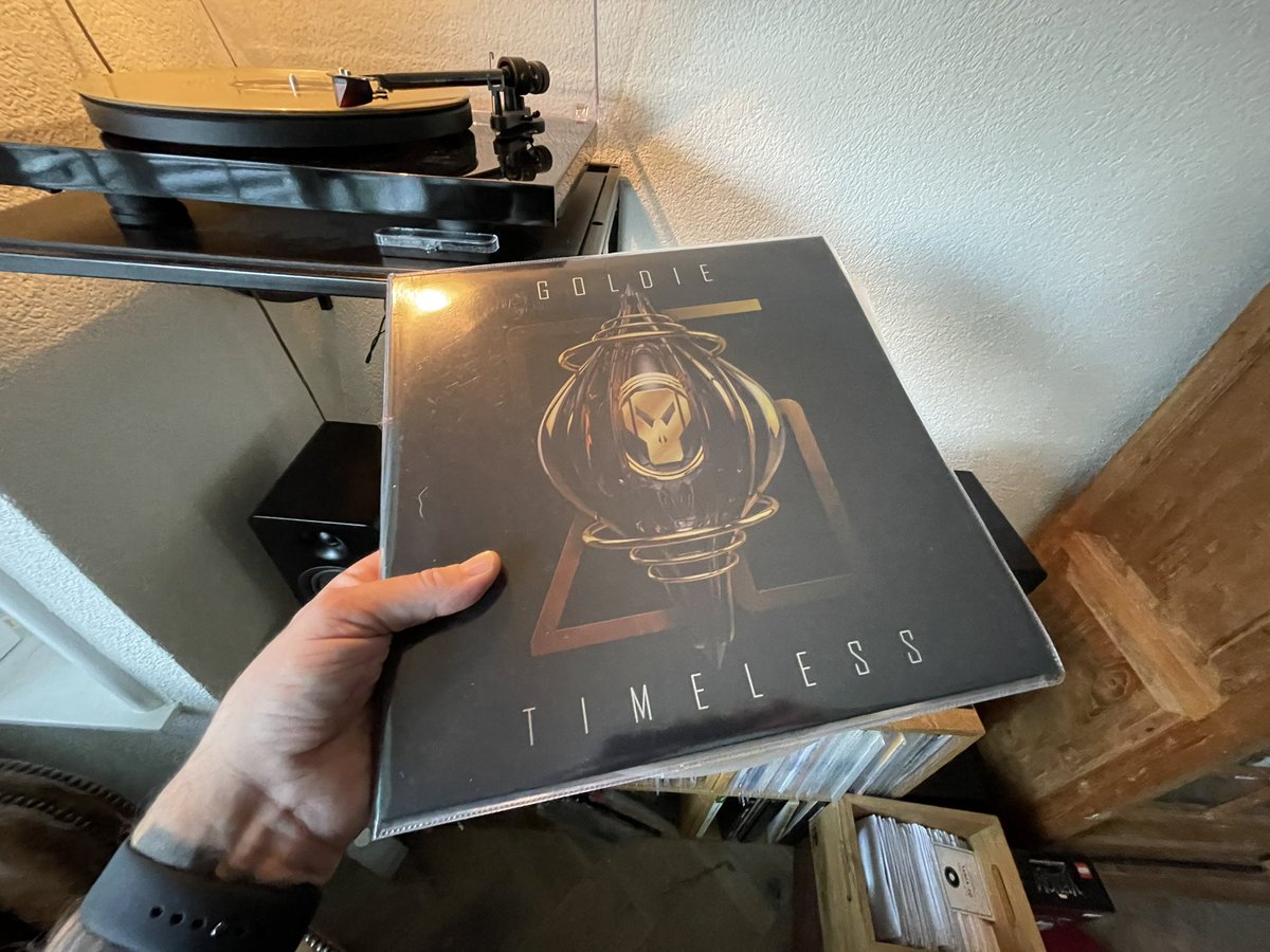 mggtTaylor's tweet photo. Finally got it #Timeless25 #Goldie 🤘🏼🎶🔥❤️ https://t.co/raCY1L0cDb