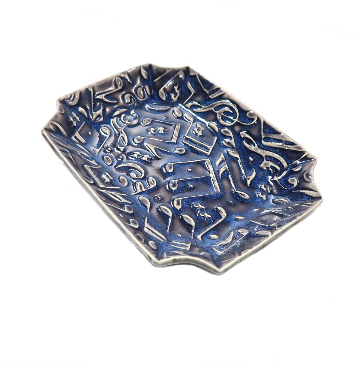 JKCJewelry's tweet photo. Dark Blue Music Note Soap Dish, Ceramic Dish, Rectangle Pottery Plate, Spoon Holder, Tea Bag Holder, Hand Built Pottery, Gift Idea, Décor https://t.co/0rTxa0RcWO #art #ceramics #Etsyfinds #pottery #RectangleDish https://t.co/YdazUPCG3y