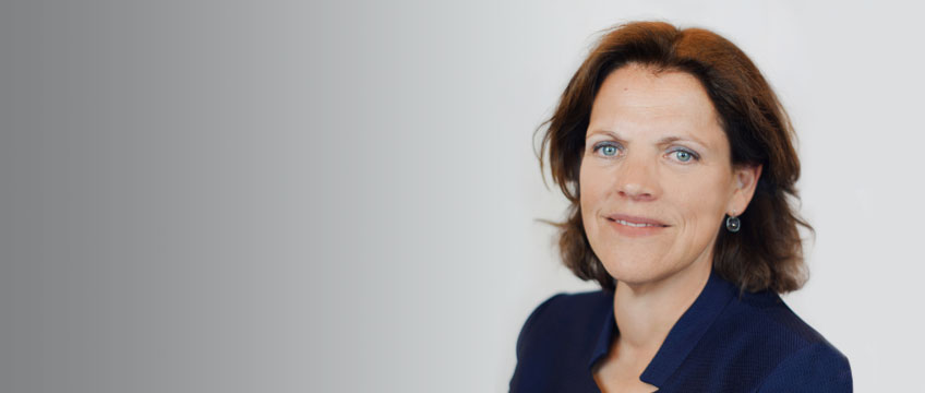 Wordt 2022 het jaar van het Janssen vaccin? Uit onderzoek in Zuid-Afrika, waar #omikron al dominant was, blijkt dat een tweede prik van Janssen goed beschermd tegen ziekenhuisopname. Om 11:30 uur schuift hoofd vaccinontwikkeling Hanneke Schuitemaker aan bij Sven. #WNL <a href="/NPORadio1/">NPO Radio 1</a>