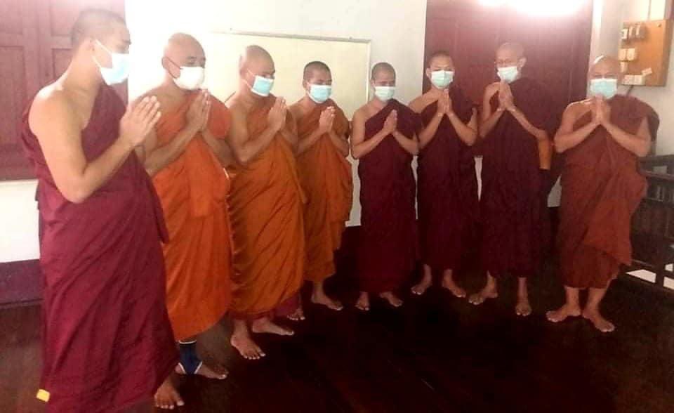 TTFR__Myanmar's tweet photo. Monks from Mandalay Sangha Union performed sermons and protested against fascist military. #HunSenStayHome
#2022Jan6Coup
#WhatsHappeningInMyanmar https://t.co/hq2r1lUoET