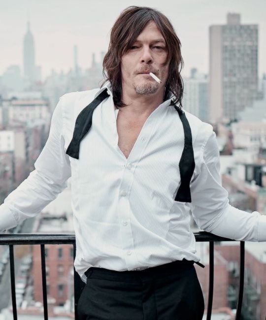 Happy birthday love u so so so much  thanks for make my days happier   HAPPY BDAY NORMAN REEDUS 