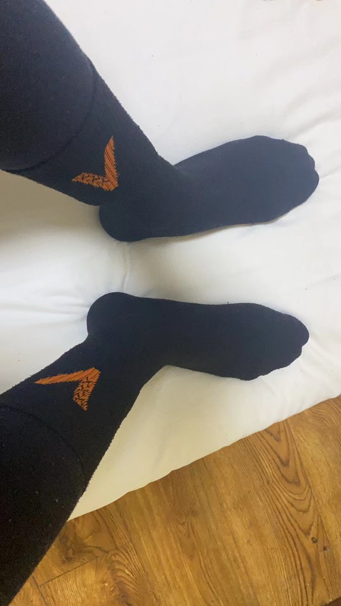 wxx1999's tweet photo. 有花钱找直男的加我，出原味直男袜子，骗人被车撞，身高185。坐标烟台。有找的加我q3388576221 https://t.co/ExlYut8Vg8