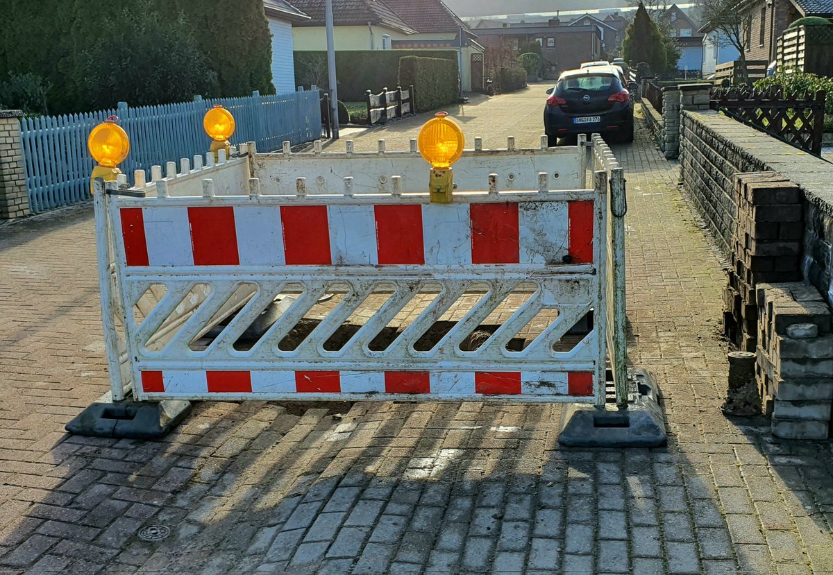 schadebernd's tweet photo. Der jährliche Wasserrohrbruch 😉 https://t.co/gpwyusPbxv