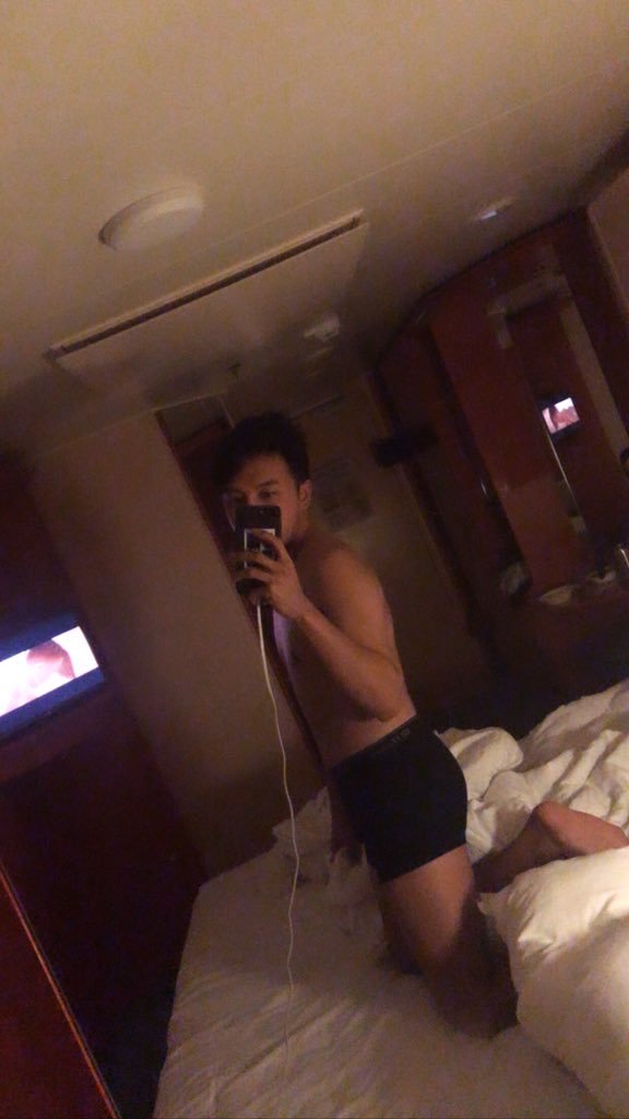 SephRB's tweet photo. Hello holiday fats 😂😂😂 https://t.co/TEmPWmu8XX