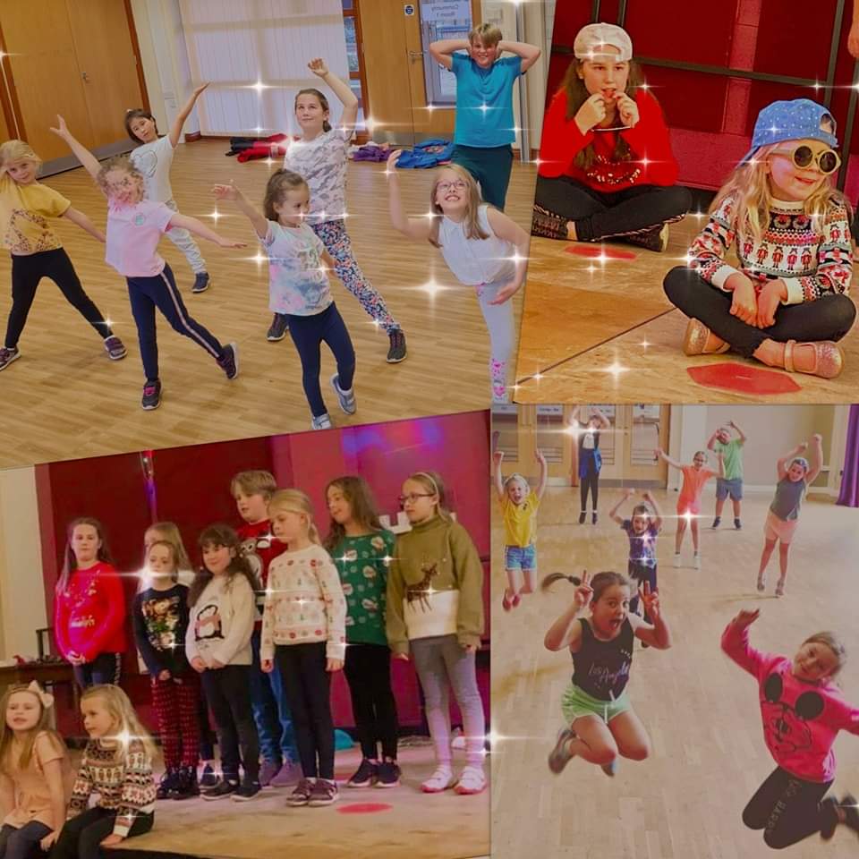 PepperStPA's tweet photo. Pepper Glee back on Thursday 13th January!!!
Thursdays 5.00-6.00pm 5yrs+ £5
at The Madeley Centre 
SING🌟DANCE🌟ACT🌟PERFORM🌟ACHIEVE
 https://t.co/EUTWXRFdsC https://t.co/oMA0hMn0tT