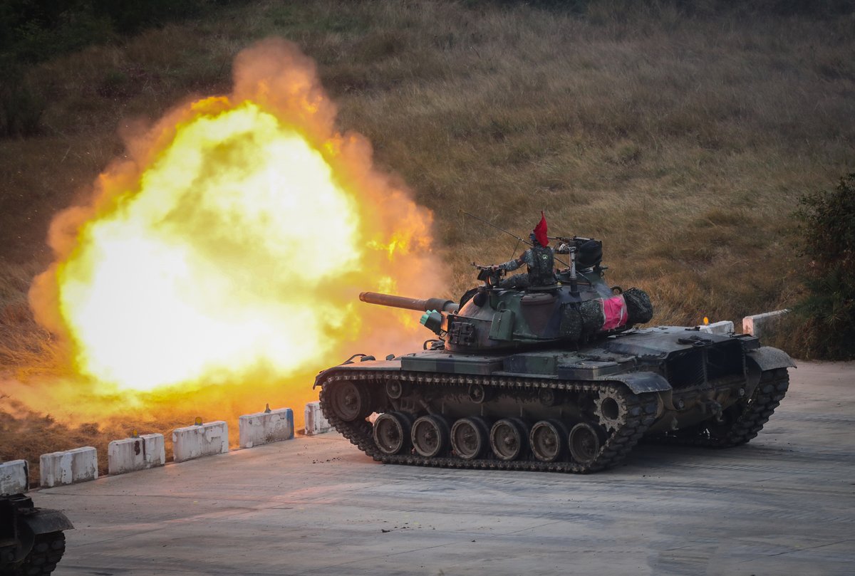 #陸軍 #裝甲584旅 今日於 #三軍聯訓基地，實施「三軍聯合作戰訓練測考110-9、10號操演」，部隊發揚熾盛火力，順利完成操演任務。
