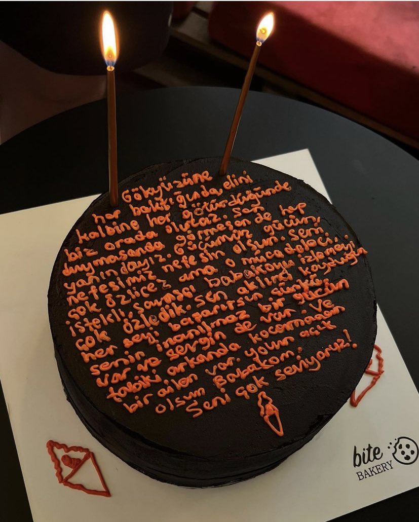 kuzucemal3's tweet photo. Bu bir veda değil kısa bir ayrılık. Hayallerimizi gerçekleştirmek için atılmış büyük bir adım. Biz sana inanıyoruz güveniyoruz kendini her kötü hissettiğinde elini kalbine götür biz orda olacağız şampiyon.⚡️🏆 @BerkanKarabult @lale_onuk #SurvivorAllStar2022 #berkankarabulut #bkfc https://t.co/wetwKaxvvE