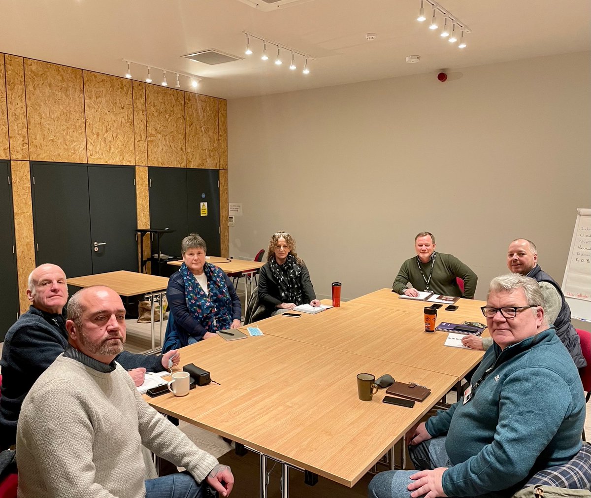 Outside The Wire kicked off to a great start in 2022, with their 1st face to face staff meeting after 18 months of Zoom! They welcomed new Norfolk Recovery Practitioner Pete, discussed expansion into Cambridgeshire & continued partnership with @NSFTtweets & @supportthewalk https://t.co/2NMmEGtZIp