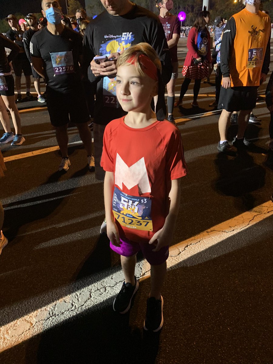 JayKondrk77's tweet image. 5k done.  Kel was cooking and smiling ear to ear too!!  Only race congestion holding him back.  🏅 #WDWMarathon #WDW5K