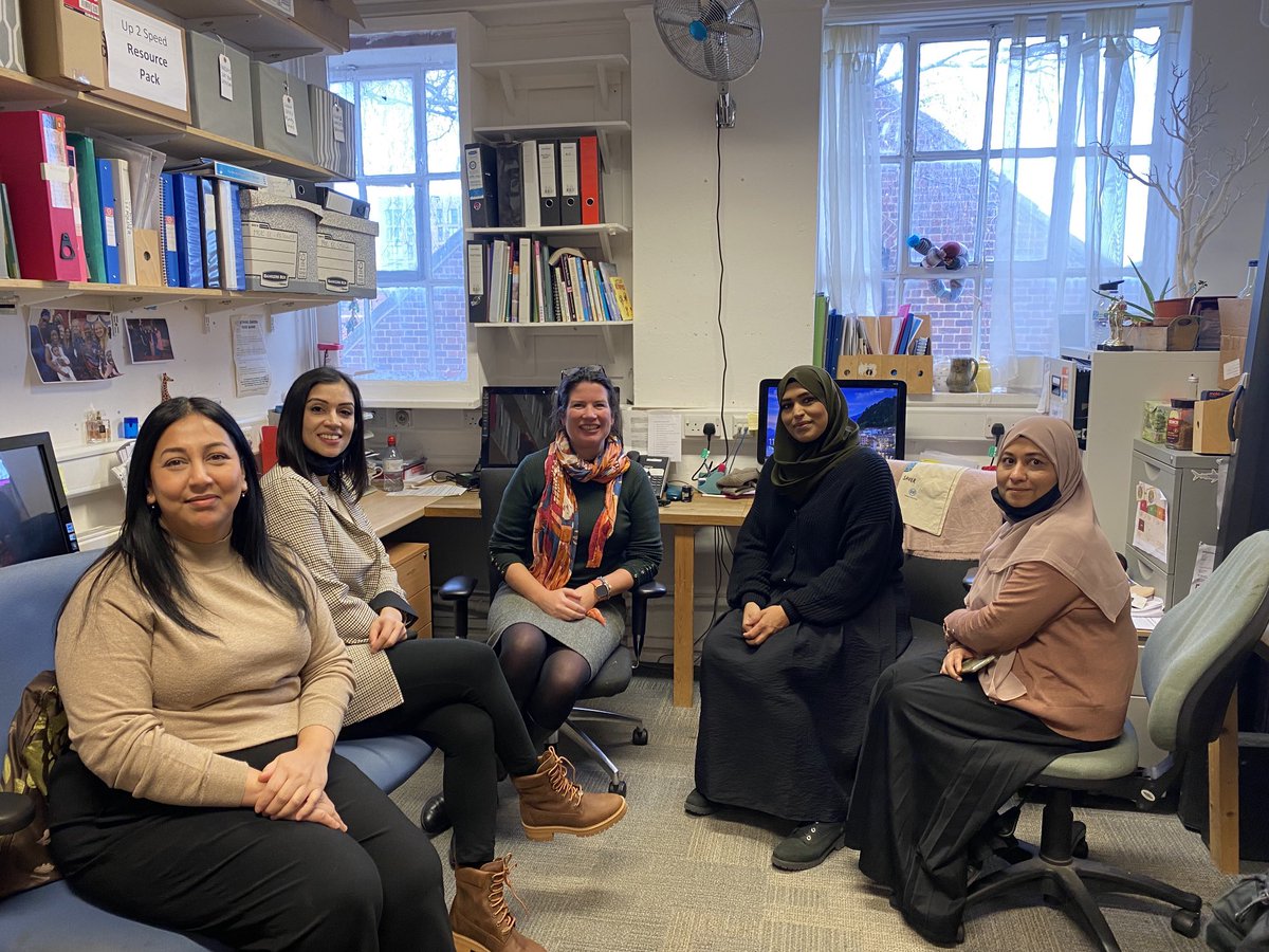 Jessicataplin's tweet image. meeting @Bromley_by_Bow Energy &amp;amp; Money Advice Team, they’ve seen surge in demand for energy advice &amp;amp; the urgent need for more  financial support. Families in poverty have run out of options - their choice is between heating, eating or rent #fuelpoverty #energy