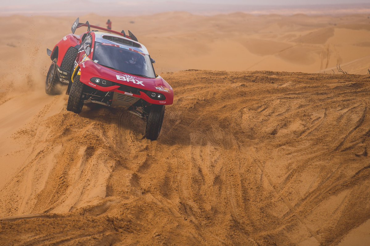 MatraxRacing's tweet photo. #Dakar2022 | @TGRSouthAfrica´s @henk_lategan takes 1st @Dakar 🐫 win 🥇 of his career, beating by 1m58s @BRaidXtreme´s @SebastienLoeb while @OverdriveToyota´s Lucio Alvarez (+2m10s) is 3rd.
Overall 🚙:
1⃣ @AlAttiyahN
2⃣ #SebLoeb +35m10s
3⃣ Lucio Alvarez +51m15s 
📸 #BRX &amp; Toyota https://t.co/SBilPp23xA