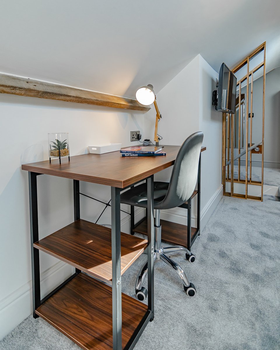 EstateVisuals's tweet photo. The pictures that you post are crucial, since they’re the first thing that many travelers see when they visit your listing. If you post beautiful, eye-catching photographs, you can be sure that more people will want to book with you. https://t.co/QGX2C0kCyH