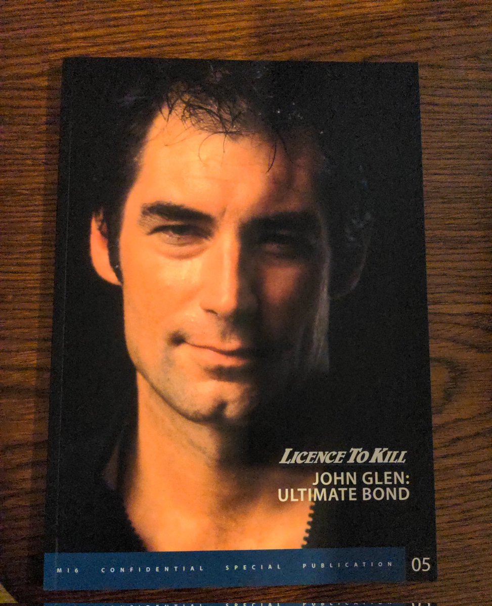 missinglink32's tweet image. Just arrived from @jamesbondlive Can't wait to dive into one of my favourite #JamesBond films. The perfect thing to get me through the second half of isolation