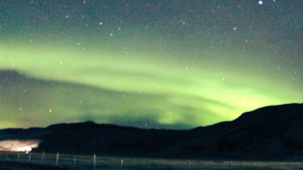 ferranfonseca's tweet photo. Aurora Boreal a Islàndia https://t.co/xUPkZhVqVc