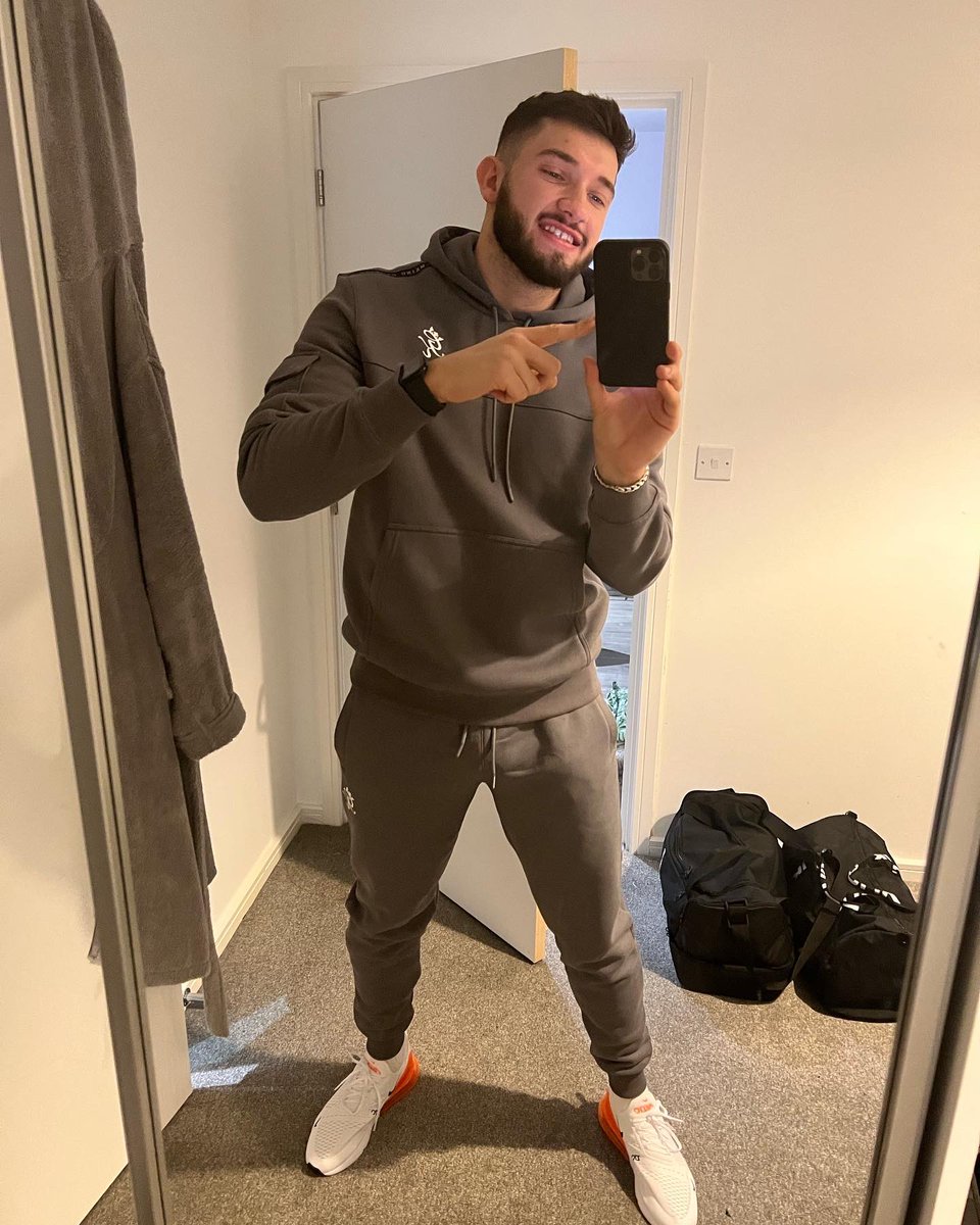 lewissurv's tweet photo. Looking scally as always 😈 https://t.co/CVO75yRbBd