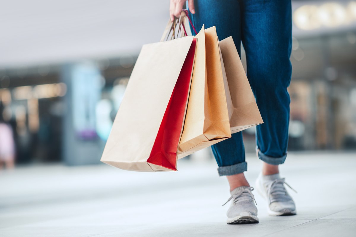 Grab yourself a bargain at <a href="/Highcross/">Highcross</a> Shopping Centre! You'll find everything you need, with big name fashion labels, cafes and restaurants 🛍 
#Shopping #JanuarySales #VisitLeicester
