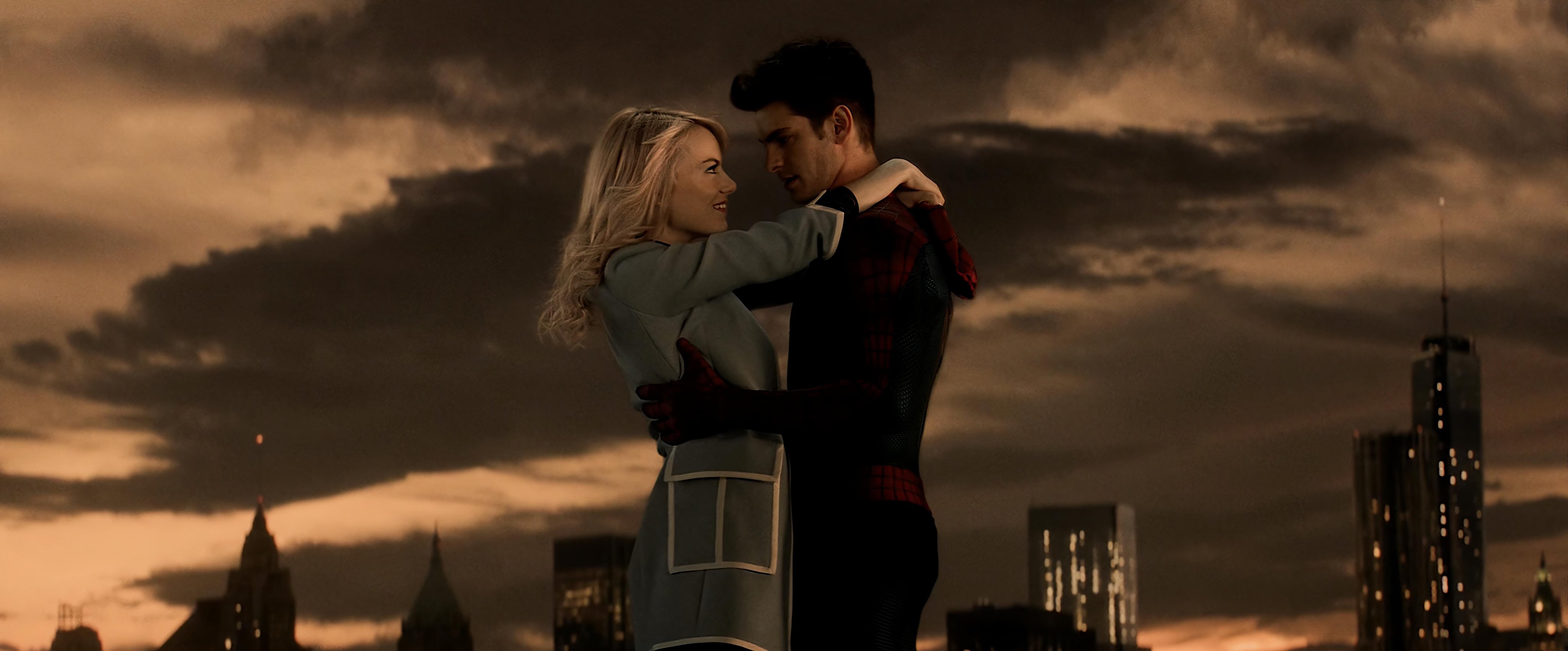 Emma Stone as Gwen Stacy (left) and Andrew Garfield as Spider-Man (right)