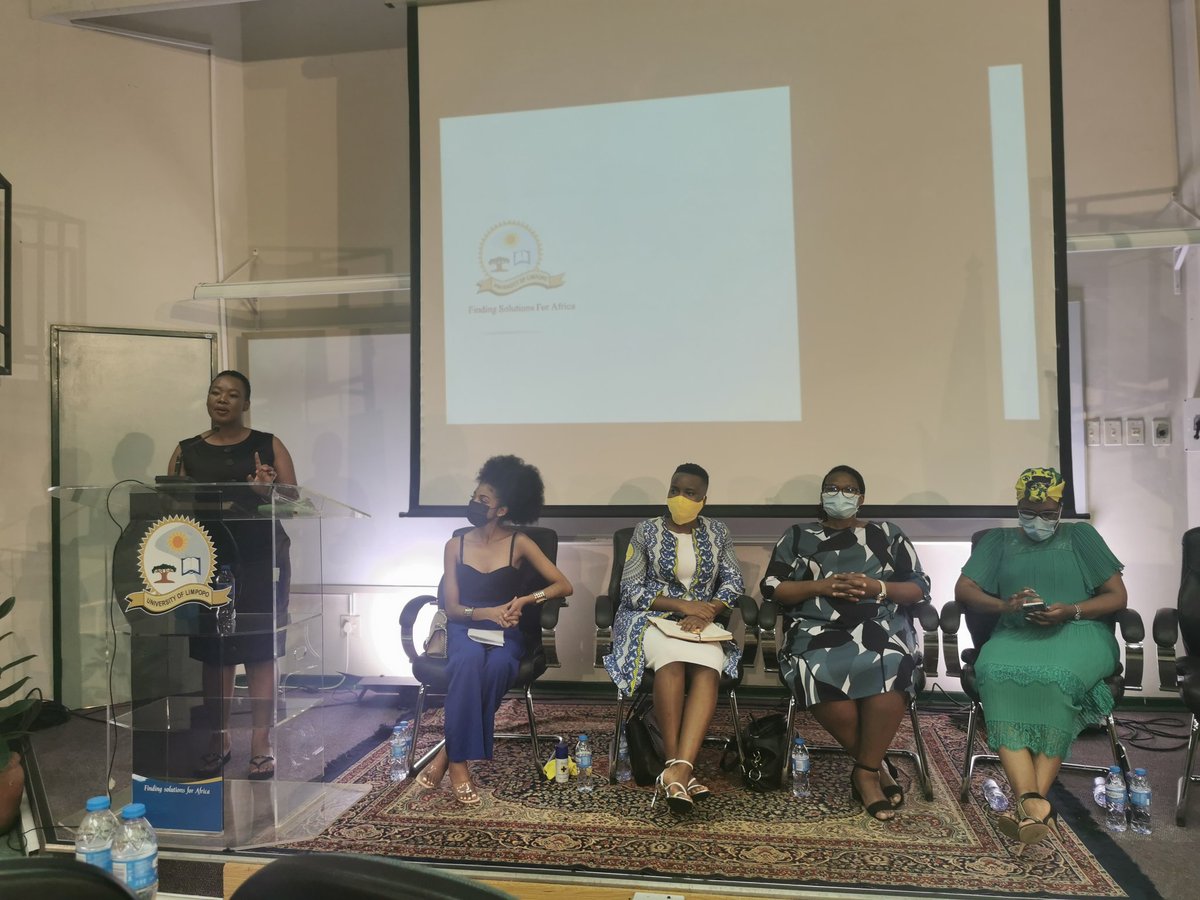 VictorAfrica's tweet photo. Minister @Stellarated leads the dialogue on "The Future of the Women's Movement" at the Turfloop Graduate School of Leadership @ULvarsity #ULEvents #Maxekeism https://t.co/BlmnO0obP2