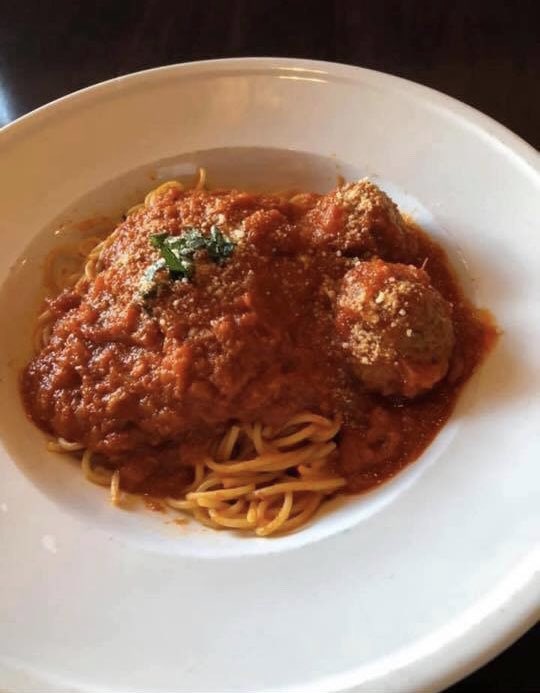 SalGilbertPizza's tweet photo. Be sure to come for Buy One Get One 1/2 off on Entrées! https://t.co/dzXXUJqQEv