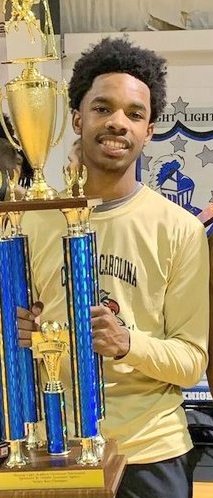 Feature Spotlight
Guard: Jamison Graves
6'1 165 PG/ CG
Graduate: 2022
Recruitment: OPEN
21-22 Mid Point: 16 Games Played
Scoring: 14ppg. *4 others avg DF*
Shooting: 40% from 3 🔥
Total Points: 222
*Qualifier
*Gym Rat
*Coachable