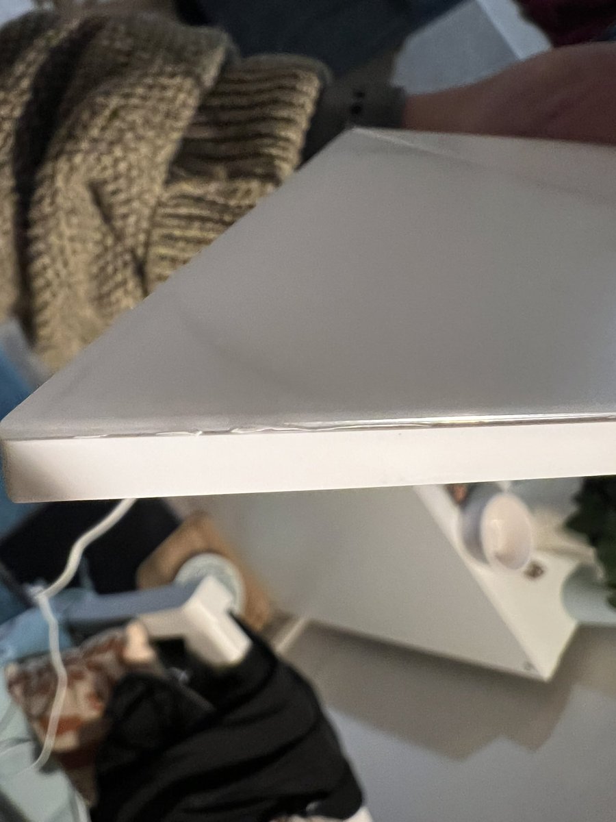 AkashPednekar's tweet photo. @nanoleaf panels arrived with manufacturing defects. Got in touch with your support chat who stopped responding. Why do you have to wait for me to send the defective panels before you send the replacements? Why must the customer lose out? Very poor customer service all round. https://t.co/i1PCxT5ouw