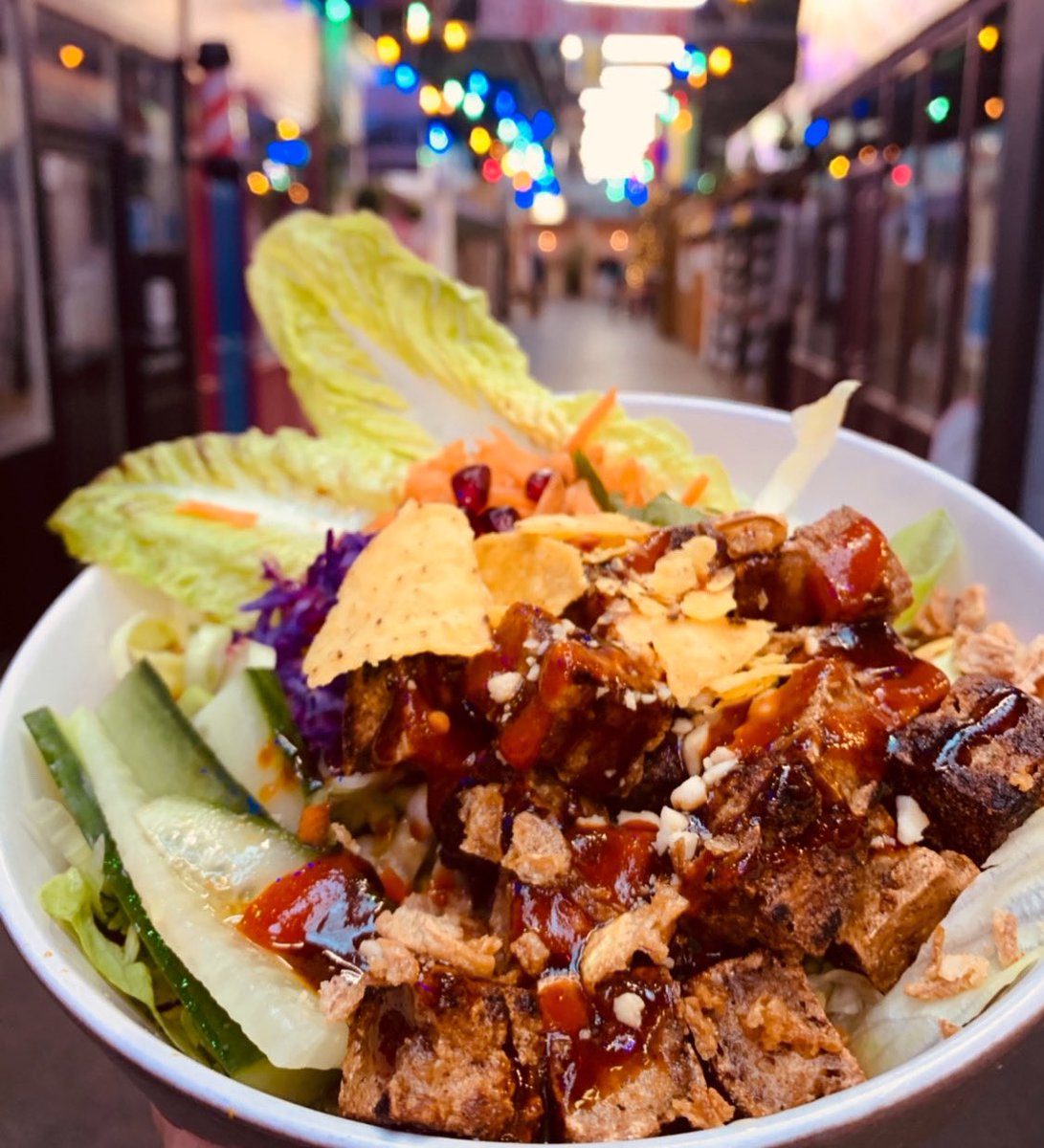 dingdinguk tweet media