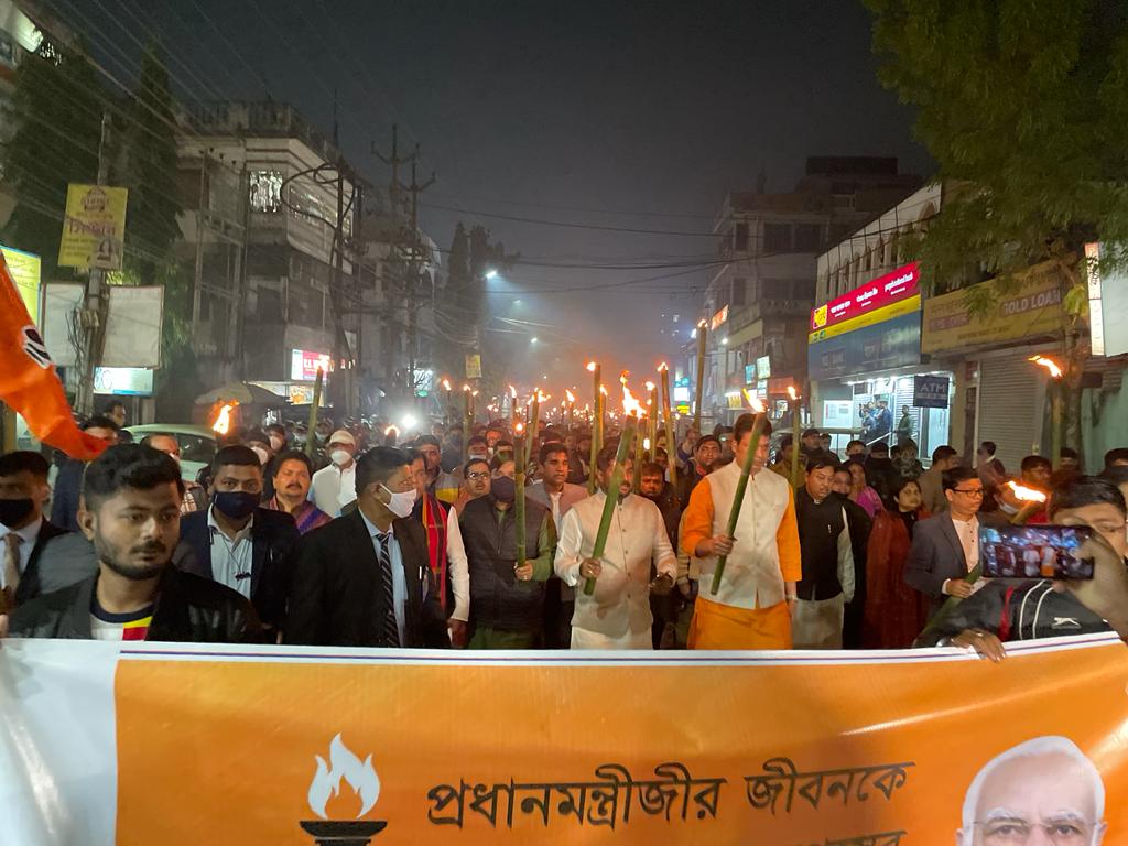 tinkuroybjp's tweet photo. Joined the Mashaal Procession organised by @BJYMTRIPURA condemning the negligence and orchestrated security breach during Prime Minister's Punjab Visit

The whole nation stands as 1 against the terrible propaganda and conspiracy of INC run Punjab Government

#ModiJiJiyoHazaroSaal https://t.co/6dMNDf472j