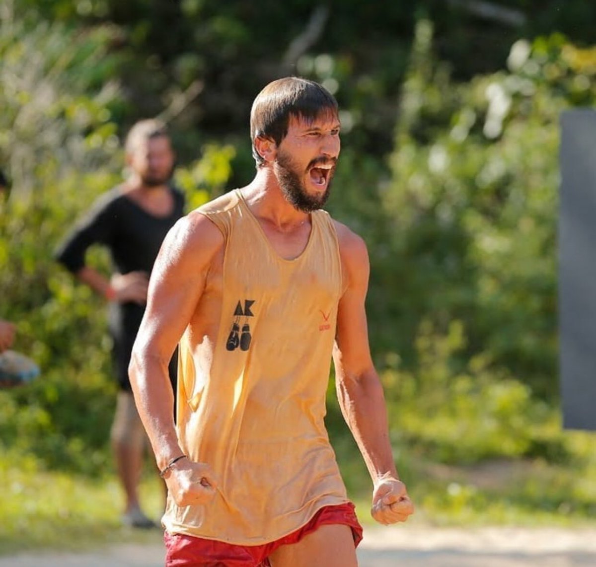 Herkesi Karşınıza Alın Ama Ademi Sakın Almayın 

YeniŞampiyonluğa AdemKılıççı