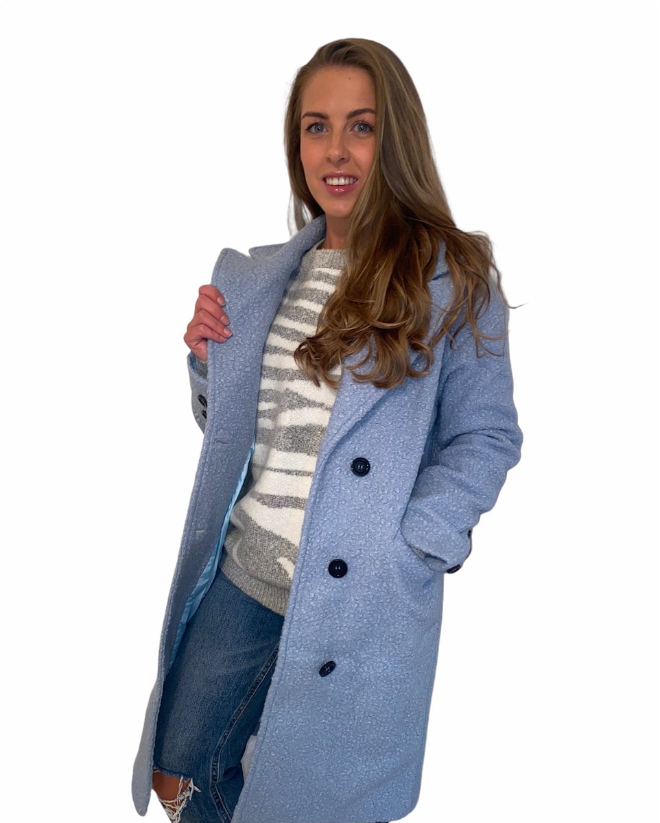 #Save over 50% on the SHUSH price with this Boucle #Coat, available in Blue or Black. Was £25, Now £12 while stocks last! Blue: bit.ly/3JF5yLo Black: bit.ly/3F90PON
#sale #jacket #winter