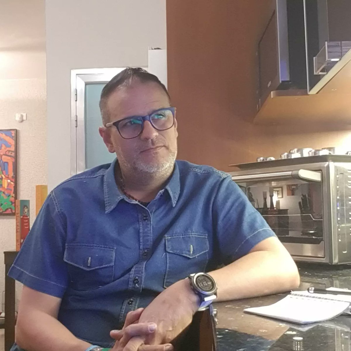 NinoLecheriaVe's tweet photo. Que interesante es ver algunos programas en YouTube,Para los que NO vivimos de la política tenemos que buscar siempre nuevas metas para seguir adelante,Quiero recomendar a un influencer español que tiene un canal y se llama Emprender Aprendiendo que es muy bueno para tener ideas https://t.co/fz9ugxfPe7