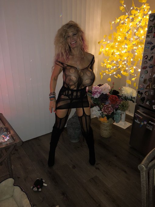 #onlyfans &hearts;️ https://t.co/QNyKtvu87Y<a href="/tag/onlyfans"class="tags">#onlyfans</a>