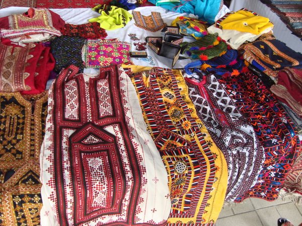 UNPOintl's tweet photo. Read the latest @BraanzMag articles on West Baluchi culture here in English, Farsi and Baluch #multilingualiran #iran #Westbalochistan 

https://t.co/B3cyvvbBTY https://t.co/Zx7zNwJVce