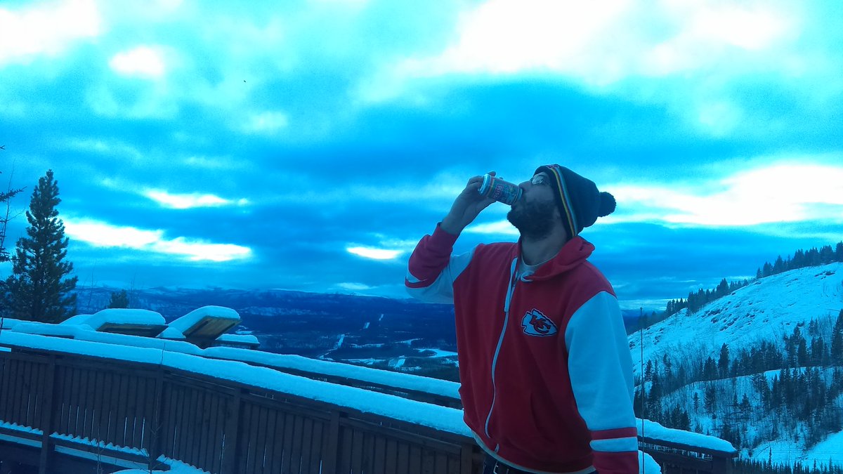 northern_trash's tweet photo. Pumping one back in Faro, YT reppin' #ChiefsKingdom a few winters back #pilsner #troutfarm https://t.co/YDTE6X1sAy