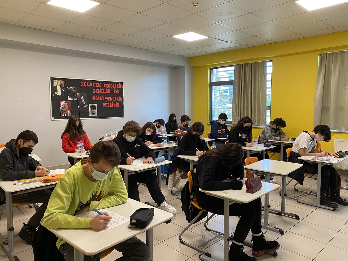 cayyolu_doga's tweet photo. Lise rehberlik birimi tarafından 8. Sınıf öğrencilerine “Kariyer Gelişim Etkinliği” uygulandı. Lise kademesinin sistemi hakkında soru-cevap yapıldı. @alideniz_itu @ismailkizilbay @EnisEryaman @ozgurkapann @Azrafraarzu1 @isilyaylacan @KaracaMahperi @cakigry @DogaOkullari https://t.co/Lo4AB1rBfp