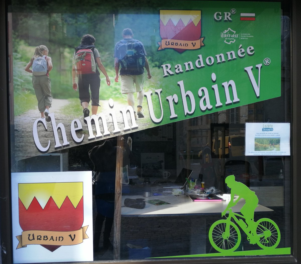 ⚡NOUVEAU LOCAL
Le bureau du Chemin Urbain V a déménagé dans le même local que #lozeredecouverte  :
5 Place René Estoup à Mende. Le bureau est ouvert du lundi au vendredi de 9h à 12h et de 13h à 17h.#mende #occitanie #auvergnerhonealpes #tourisme #randonnée #GR #vitrine #local