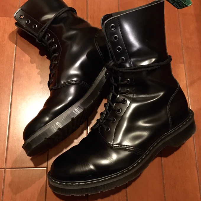 去年買って自慢したSolovairも再掲
この構図しか引き出しがないのがよく分かりますね 