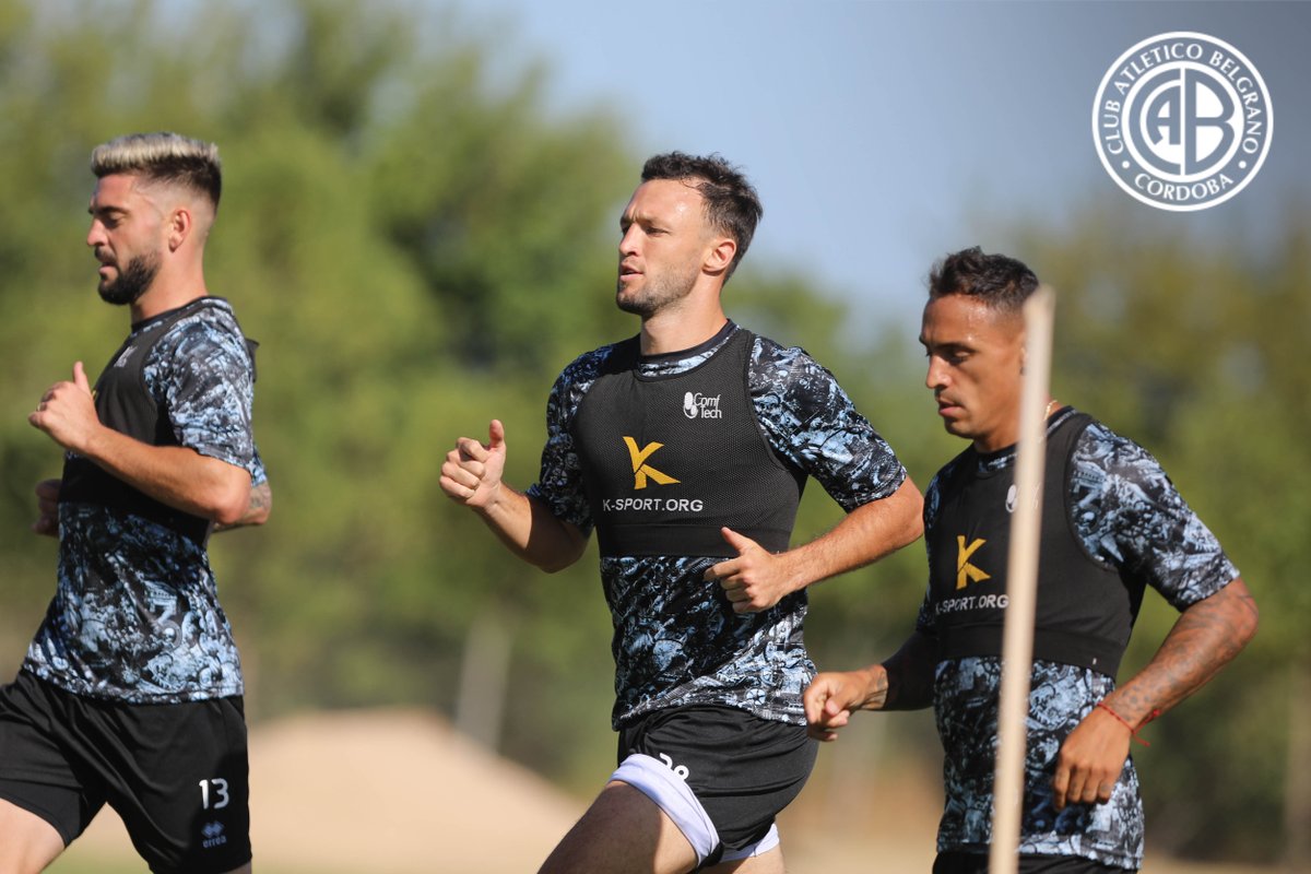 Belgrano's tweet photo. 👊 ¡SEGUIMOS! 🤩

🏃‍♂️ #Belgrano continúa con la preparación física de pretemporada en Villa Esquiú.

#VamosPiratas 🏴‍☠️ https://t.co/4r6iDqTKBe