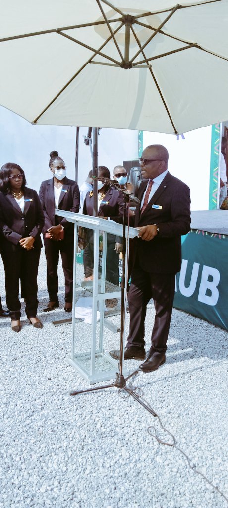 Le DG de <a href="/UnionUar/">African Union Of Broadcasting - UAR</a> , Mr Grégoire Njaka a tenu à présenter les activités de UAR devant un parterre de journalistes et d'inviter..
#aubafcon2021
#Uarcan2021
#CanTotalEnergies2021