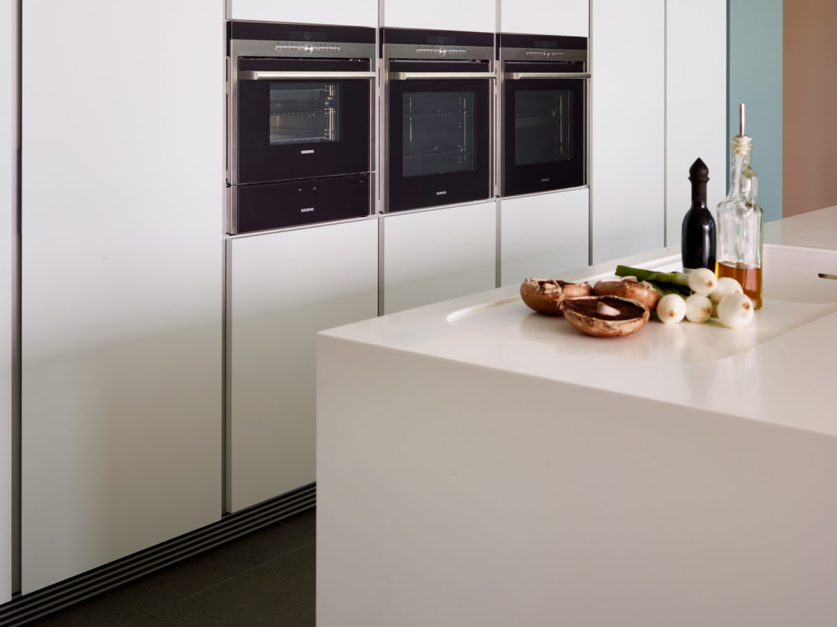 Designed by <a href="/GraingeArch/">Grainge Architects</a> this stunning home lies on the banks of the Exe estuary. 

Our brief was to provide a large, sociable, open-plan kitchen space to maximise the property's natural light and beautiful views. 

Inspired? See more projects here ow.ly/qL8i50Hojjq