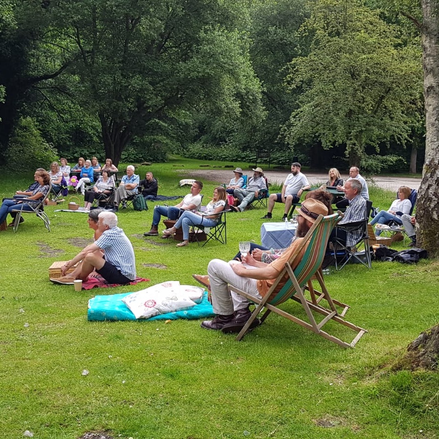 gemmasutton1's tweet photo. A hive of activity on a bright July day last year, the culmination of a busy few months….nice chat with a new mate….a socially distanced crowd…what could it be?! #annoyingteaser #allwillberevealedsoon #thevoicebox #mobilelivemusicstage #trailerconversion https://t.co/WlA1htAOEs