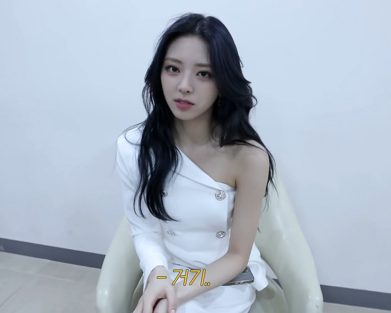 FIbJOkoXEAEbphC?format=jpg&name=orig